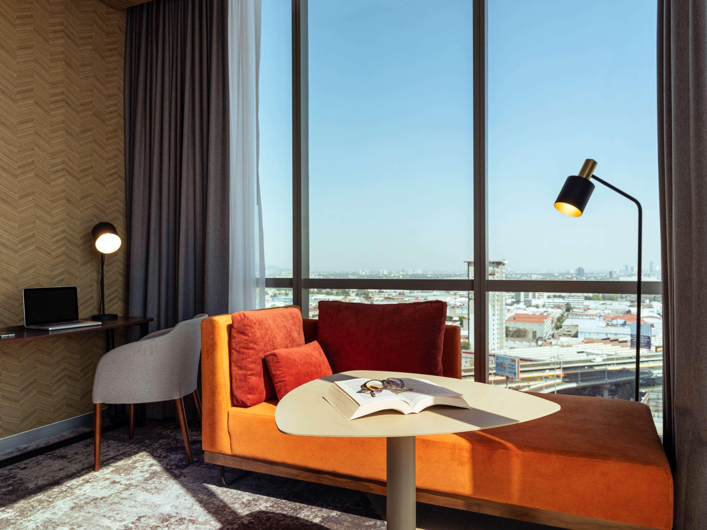 Novotel Mexico City Toreo Bagian luar foto